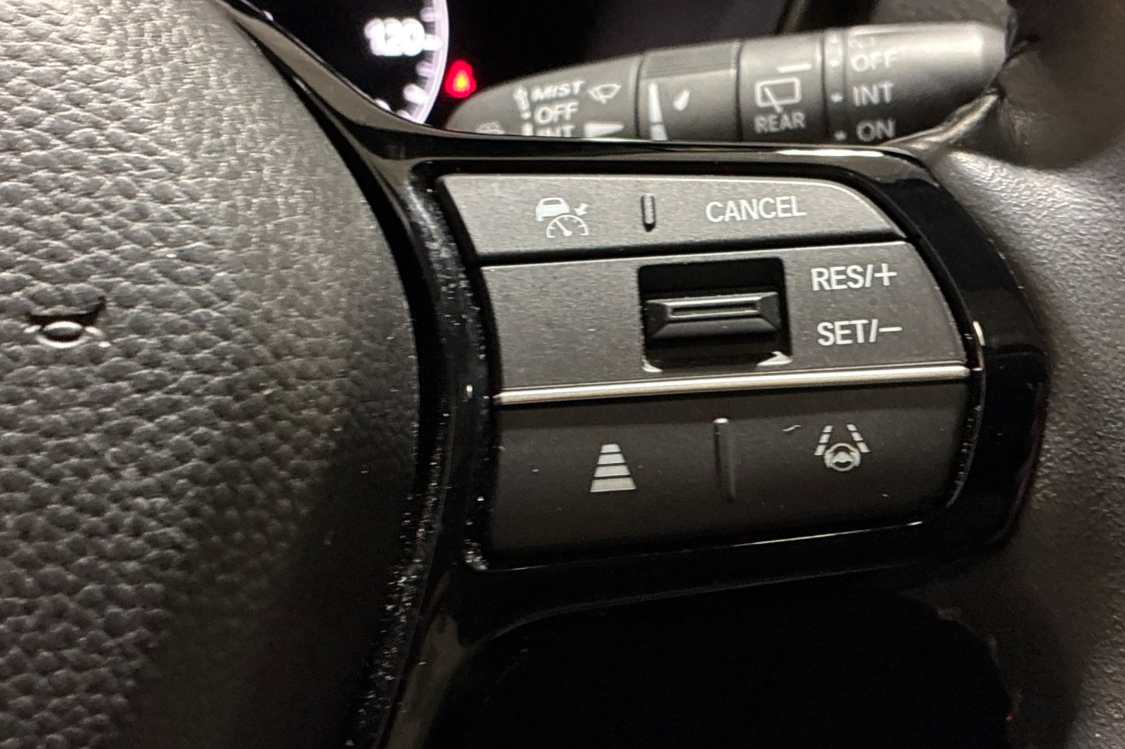 Used 2025 Meteorite Gray Metallic Honda EX-L image 33