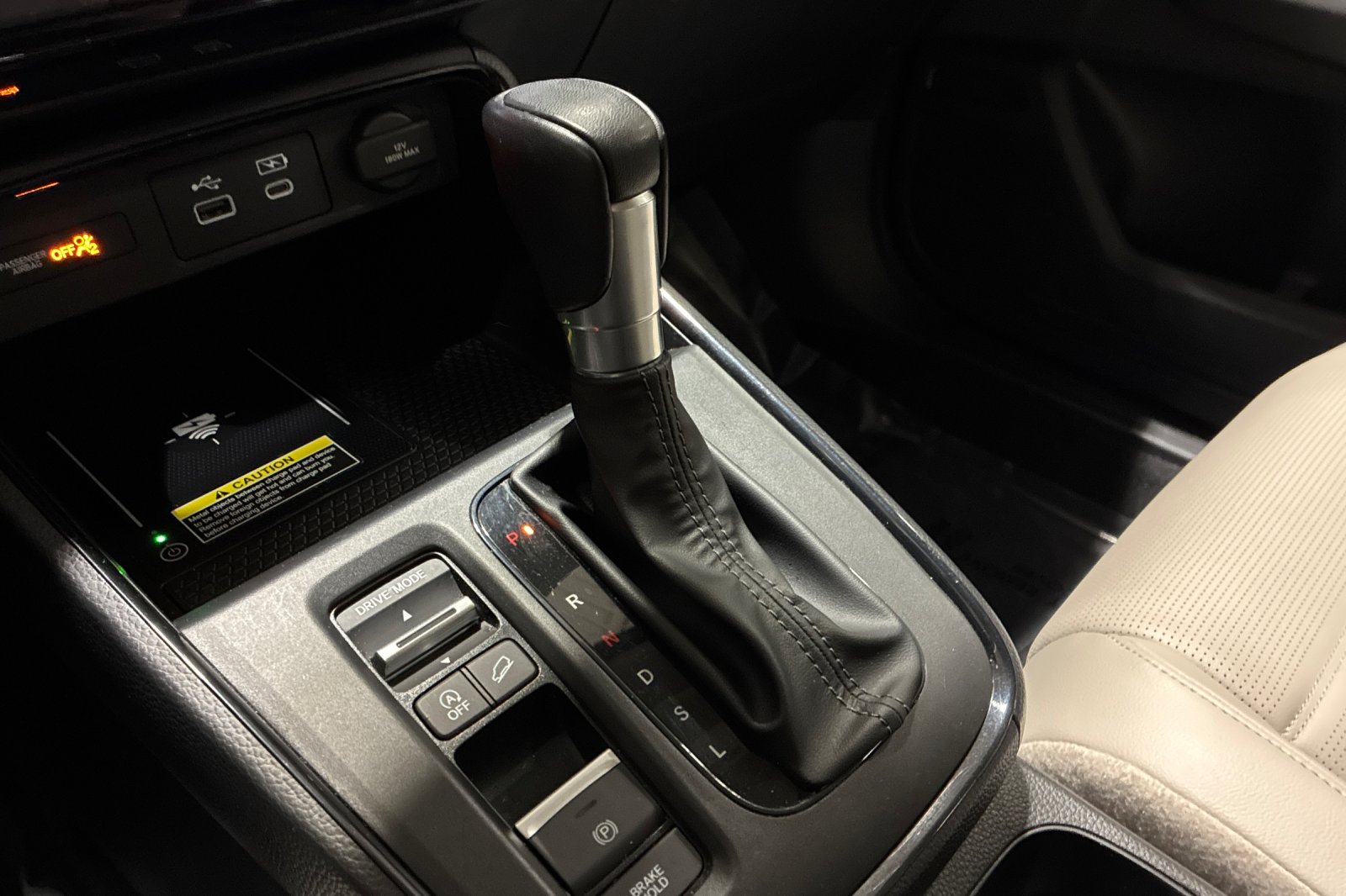 Used 2025 Meteorite Gray Metallic Honda EX-L image 29