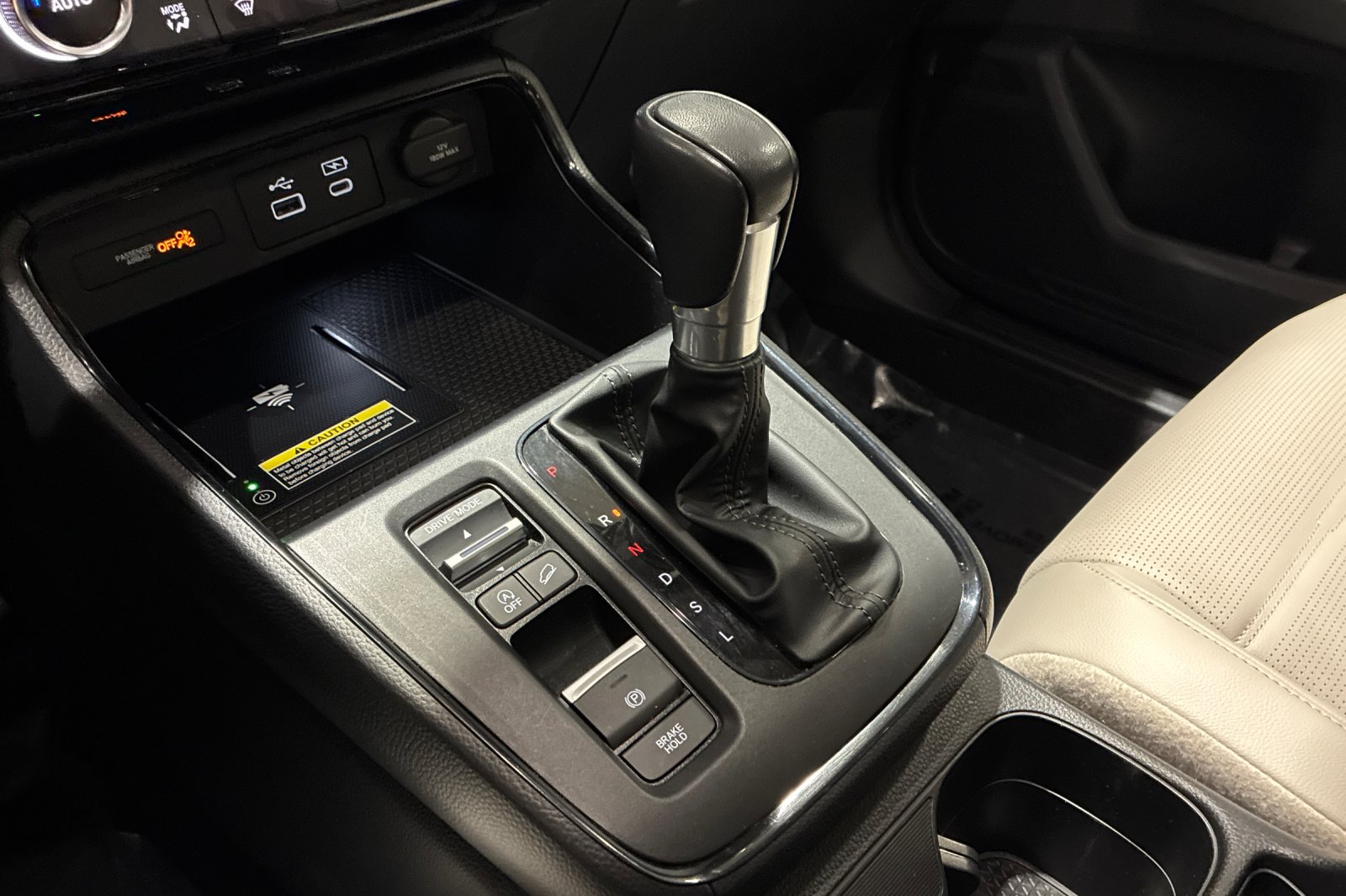 Used 2025 Meteorite Gray Metallic Honda EX-L image 28