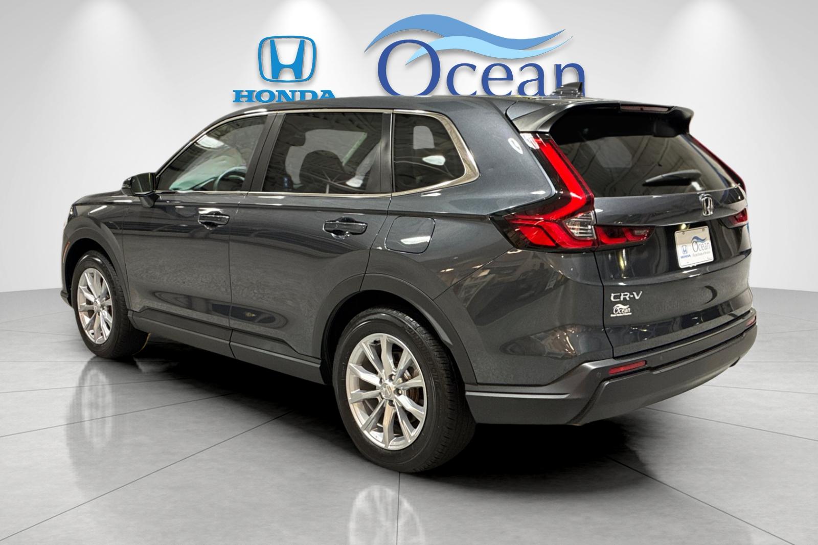 Used 2025 Meteorite Gray Metallic Honda EX-L image 5
