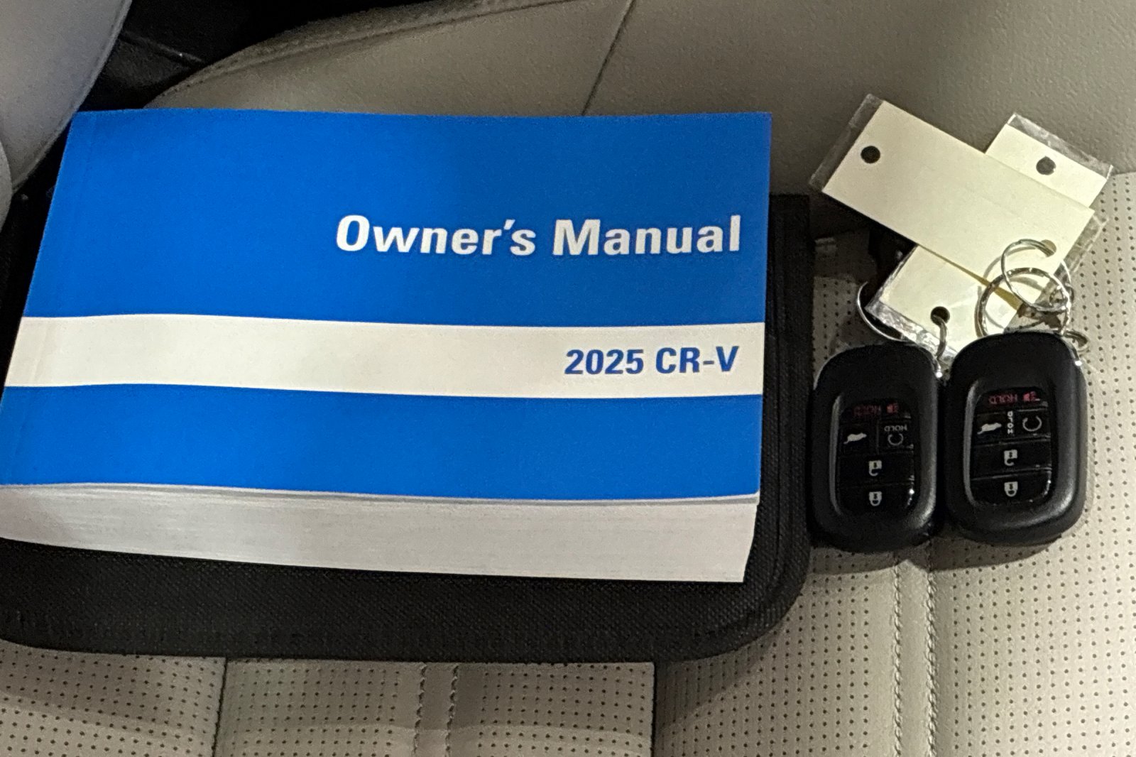 Used 2025 Meteorite Gray Metallic Honda EX-L image 14