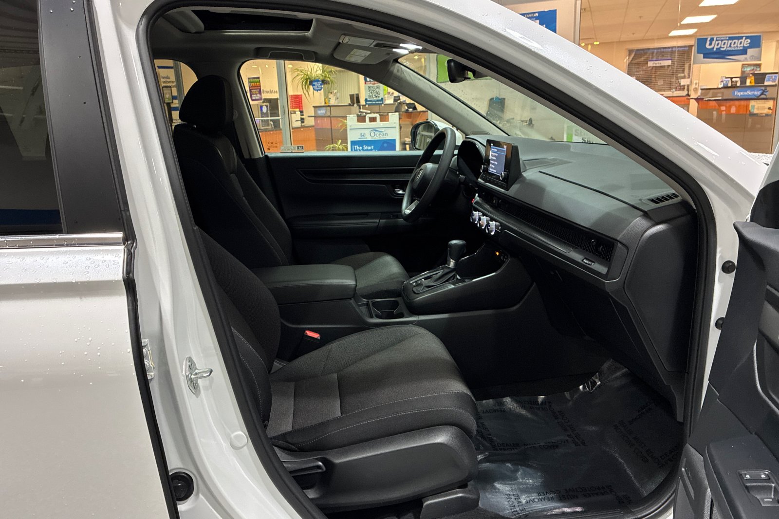 Used 2024 Platinum White Pearl Honda EX image 20