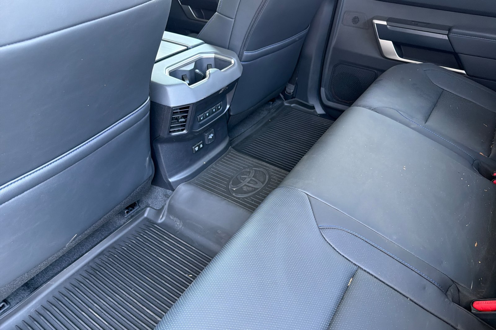 New 2026 Celestial Silver Metallic Toyota Platinum image 11