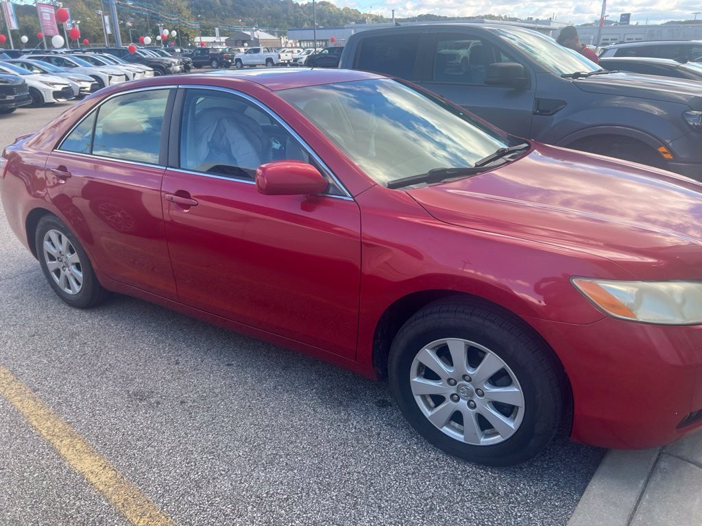 Used 2008 Red Toyota LE image 4