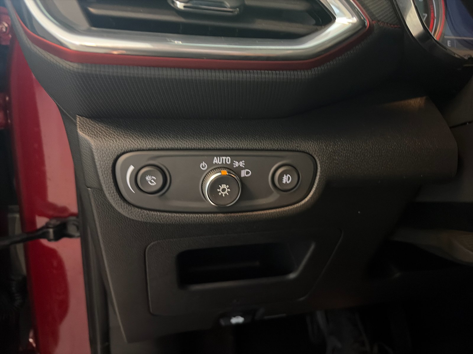 Used 2023 Crimson Chevrolet RS image 32