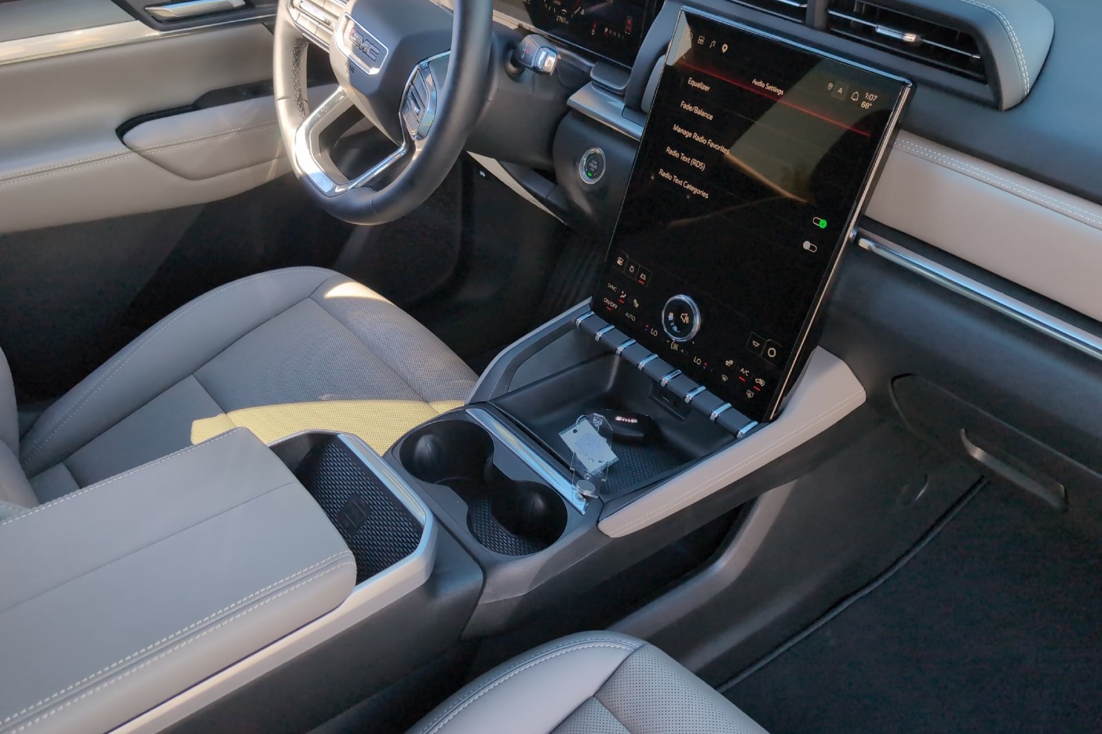 Used 2026 Red GMC Elevation image 17