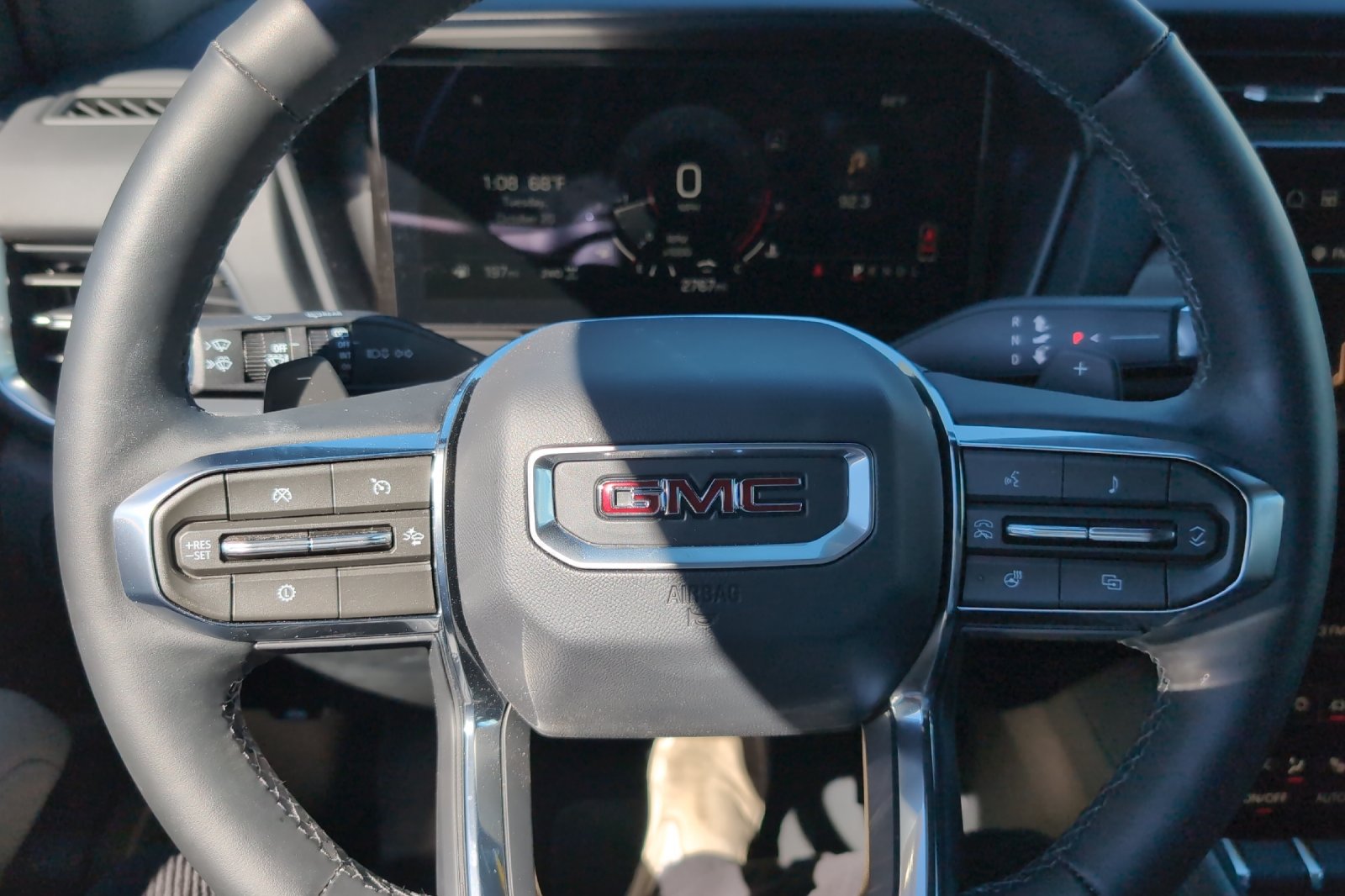 Used 2026 Red GMC Elevation image 25