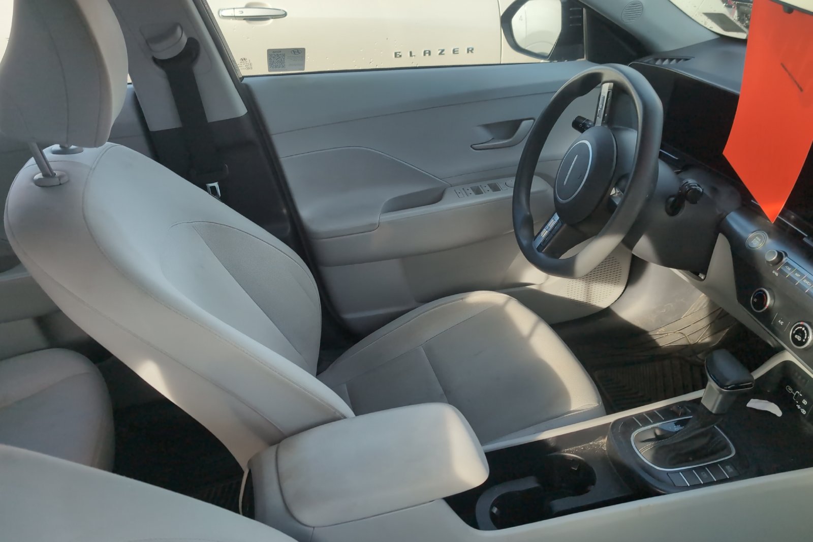 Used 2024 Black Hyundai SE image 4
