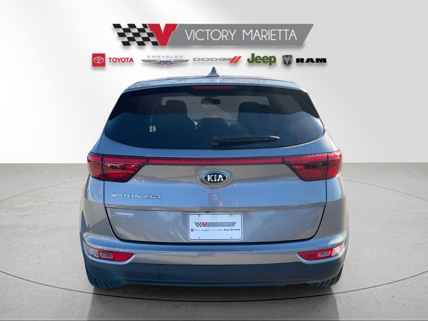 Used 2018 Mineral Silver Kia LX image 4