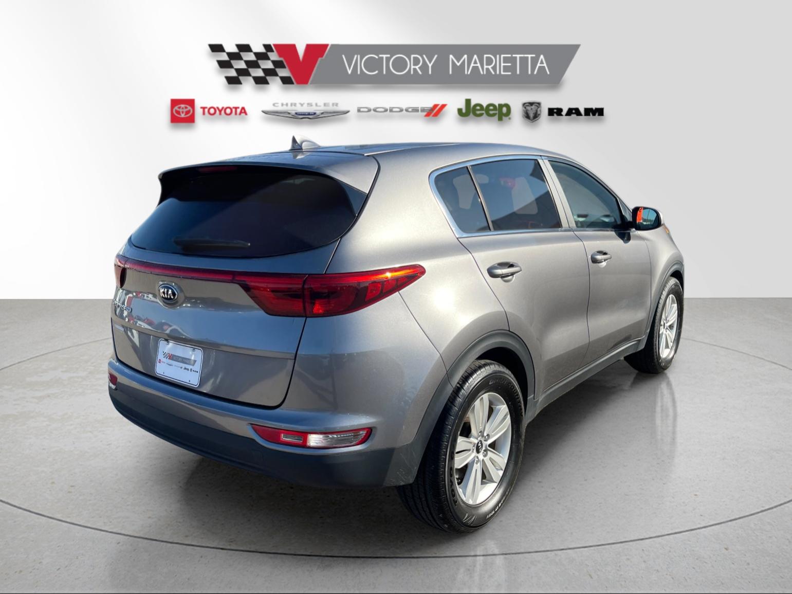 Used 2018 Mineral Silver Kia LX image 5