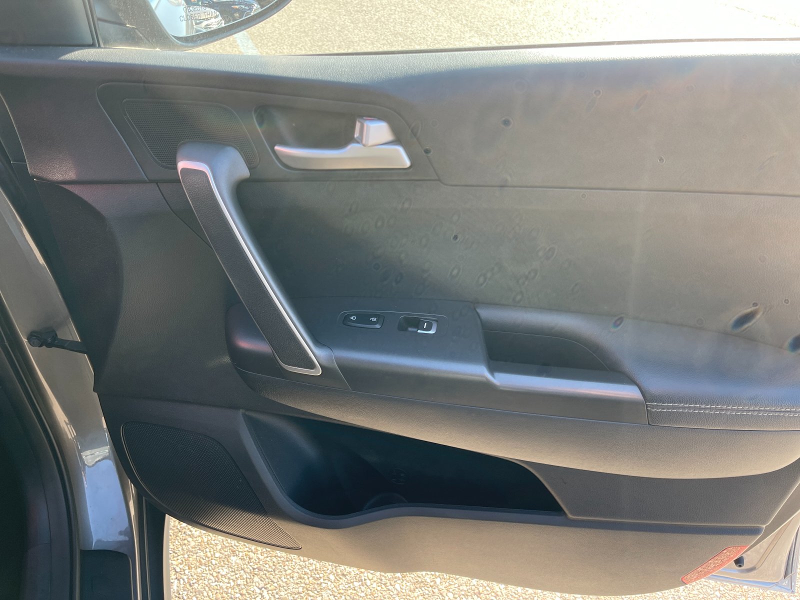 Used 2018 Mineral Silver Kia LX image 19