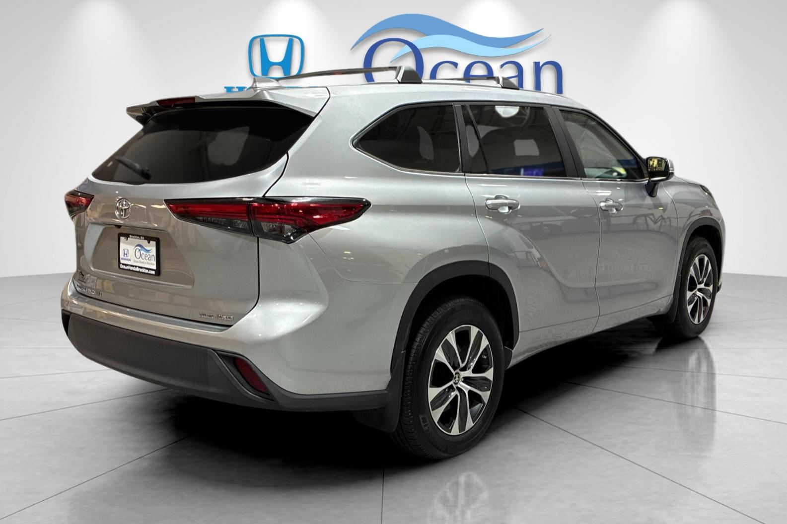 Used 2023 Celestial Silver Metallic Toyota XLE image 3
