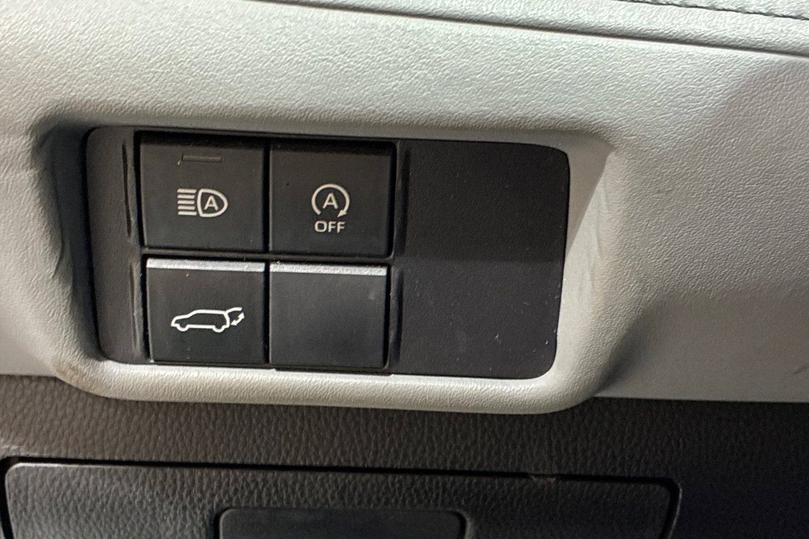 Used 2023 Celestial Silver Metallic Toyota XLE image 41