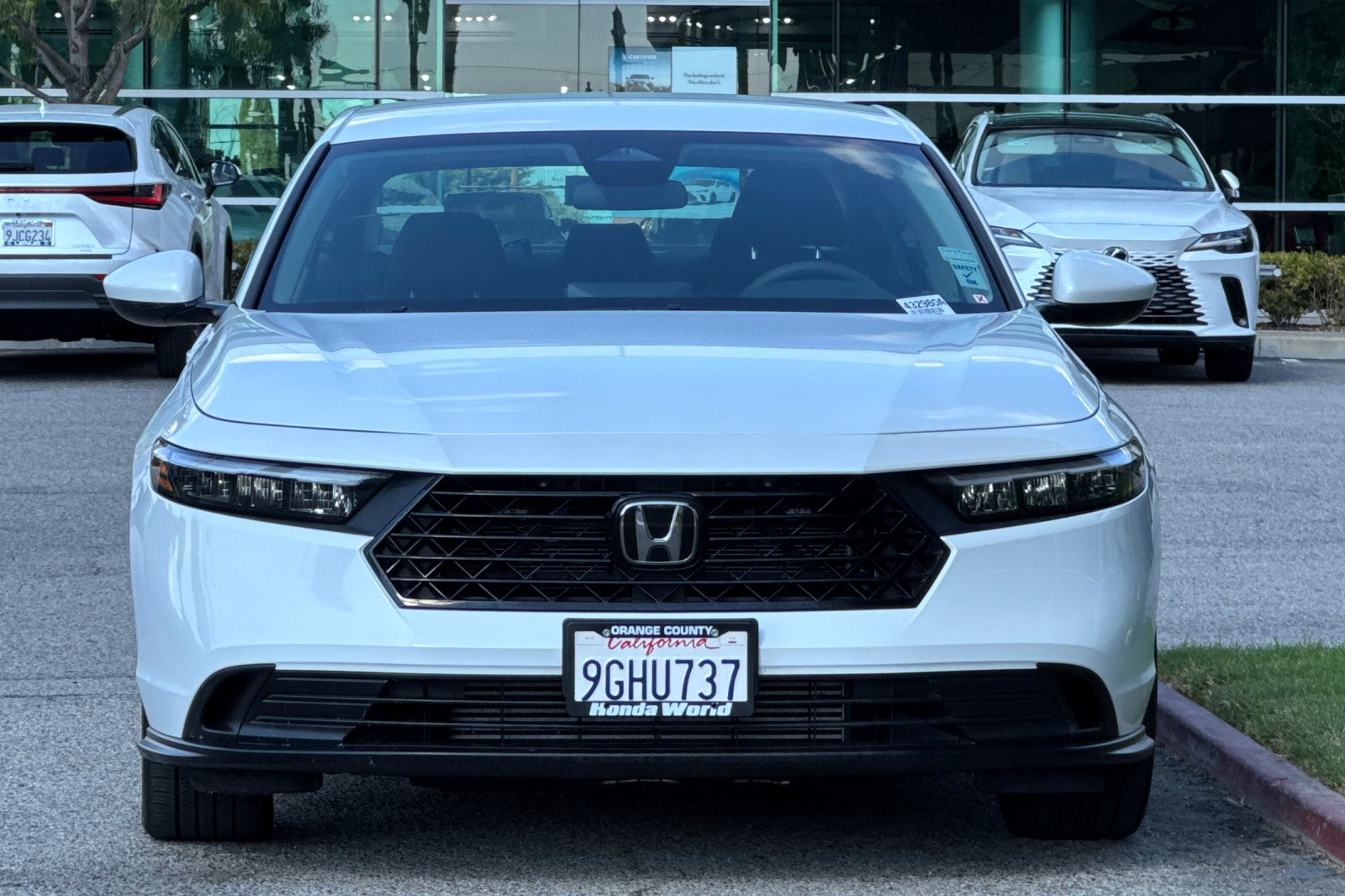 Certified Used 2023 Platinum White Pearl Honda 1.5T LX image 9