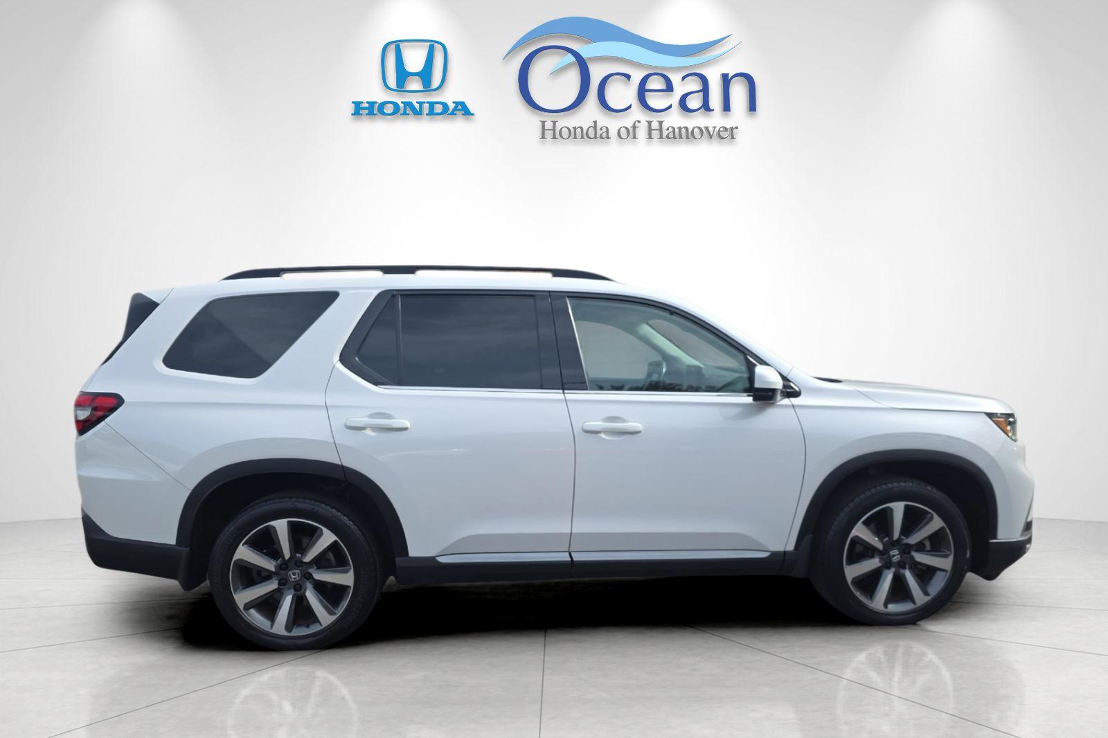 Used 2023 Platinum White Pearl Honda Elite image 2