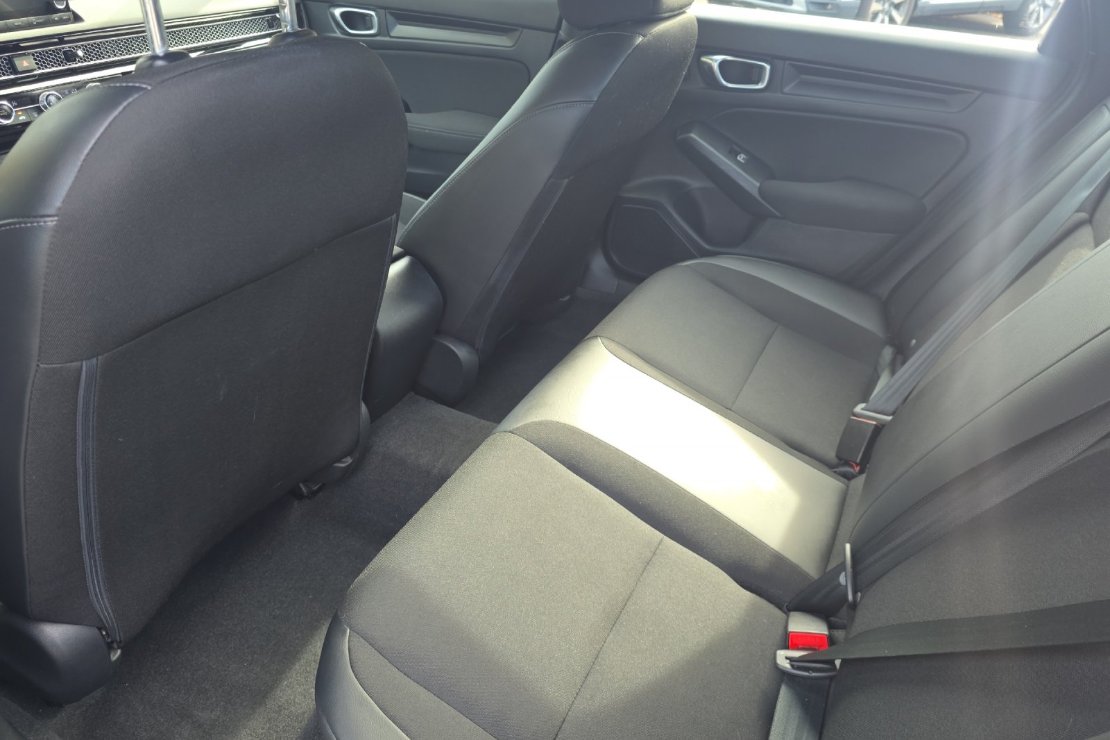 Used 2024 Platinum White Pearl Honda Sport image 13