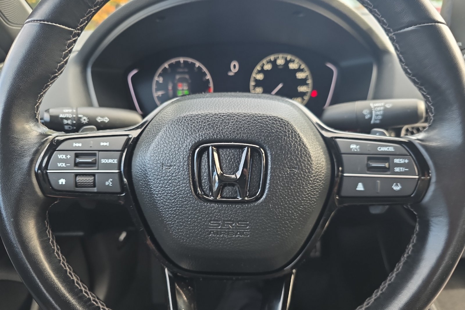 Used 2024 Platinum White Pearl Honda Sport image 21