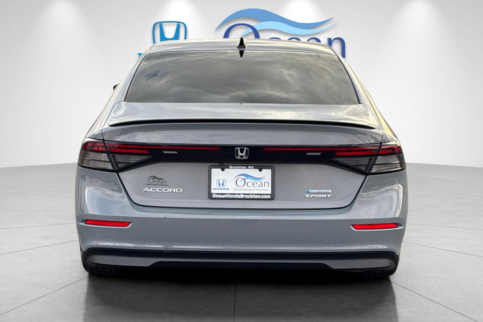 Used 2024 Urban Gray Pearl Honda Sport image 3