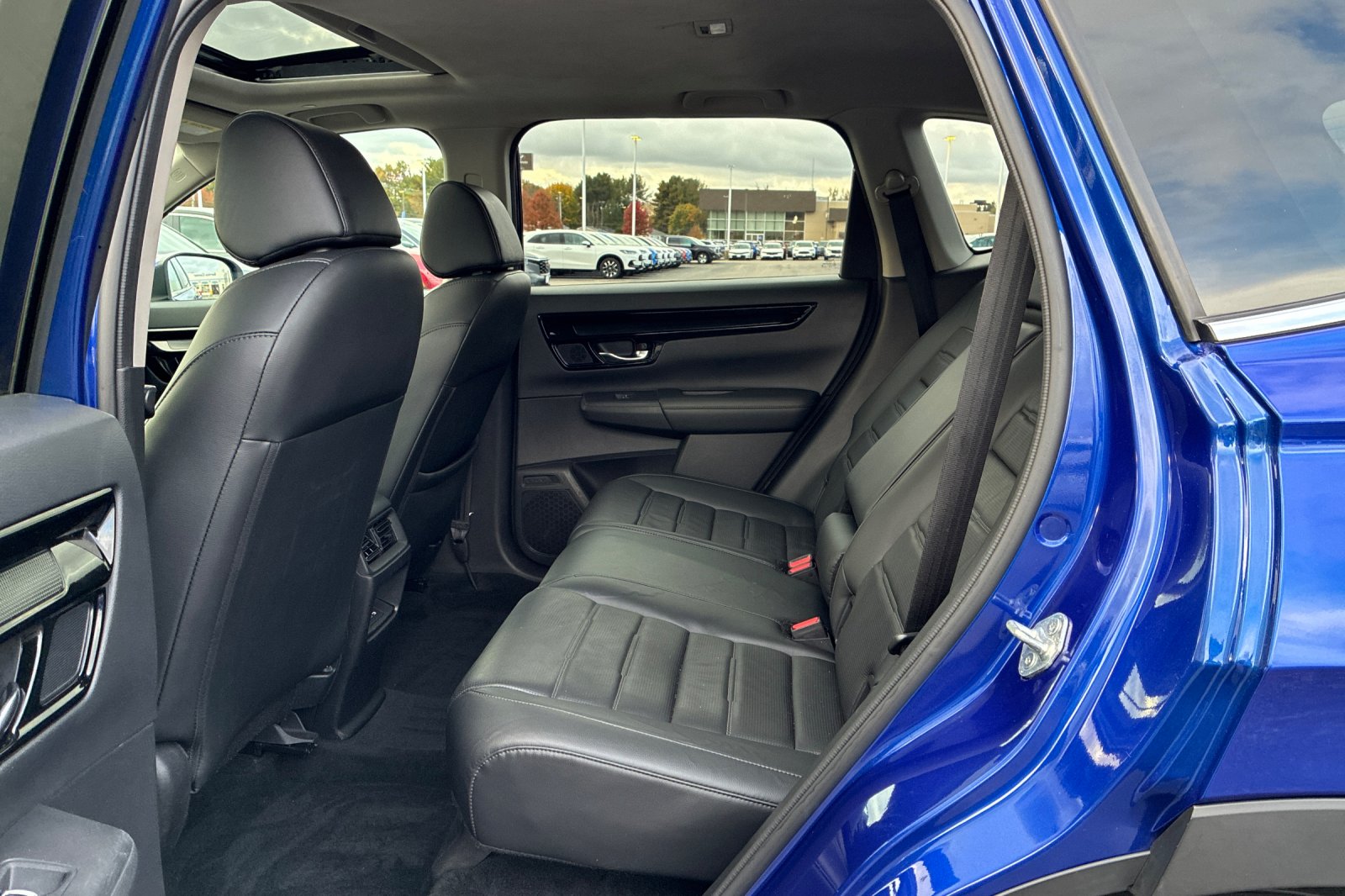 Used 2024 Canyon River Blue Metallic Honda EX-L image 15