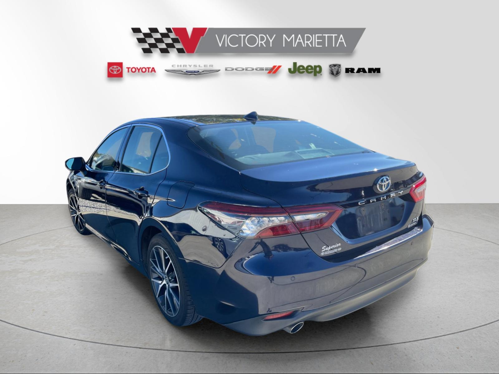 Used 2021  Toyota XLE image 3