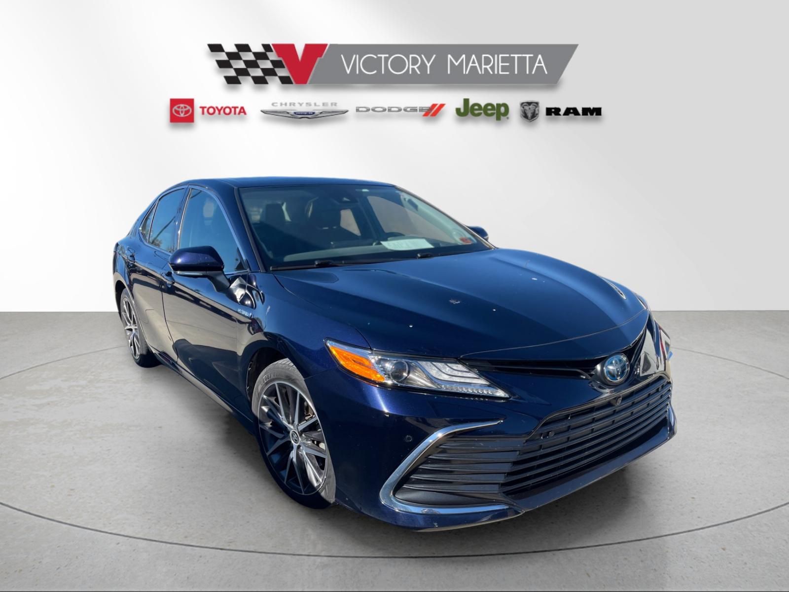 Used 2021  Toyota XLE image 6