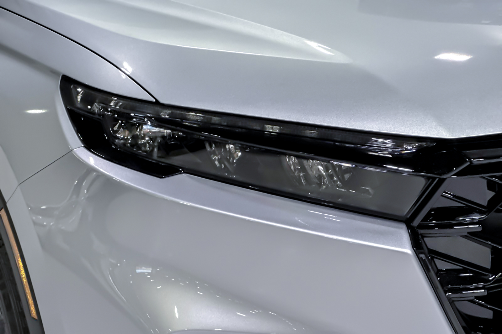 New 2027 Solar Silver Metallic Honda Sport-L image 30