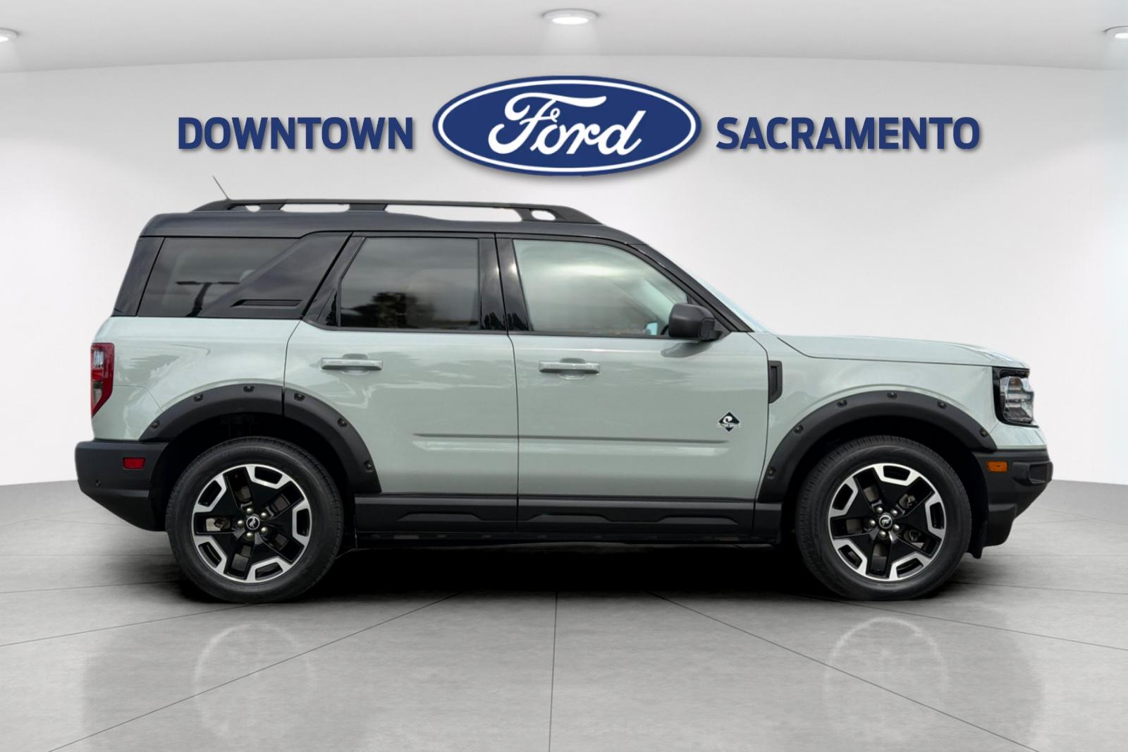 Certified Used 2024 Cactus Green / Gray Ford Outer Banks image 7