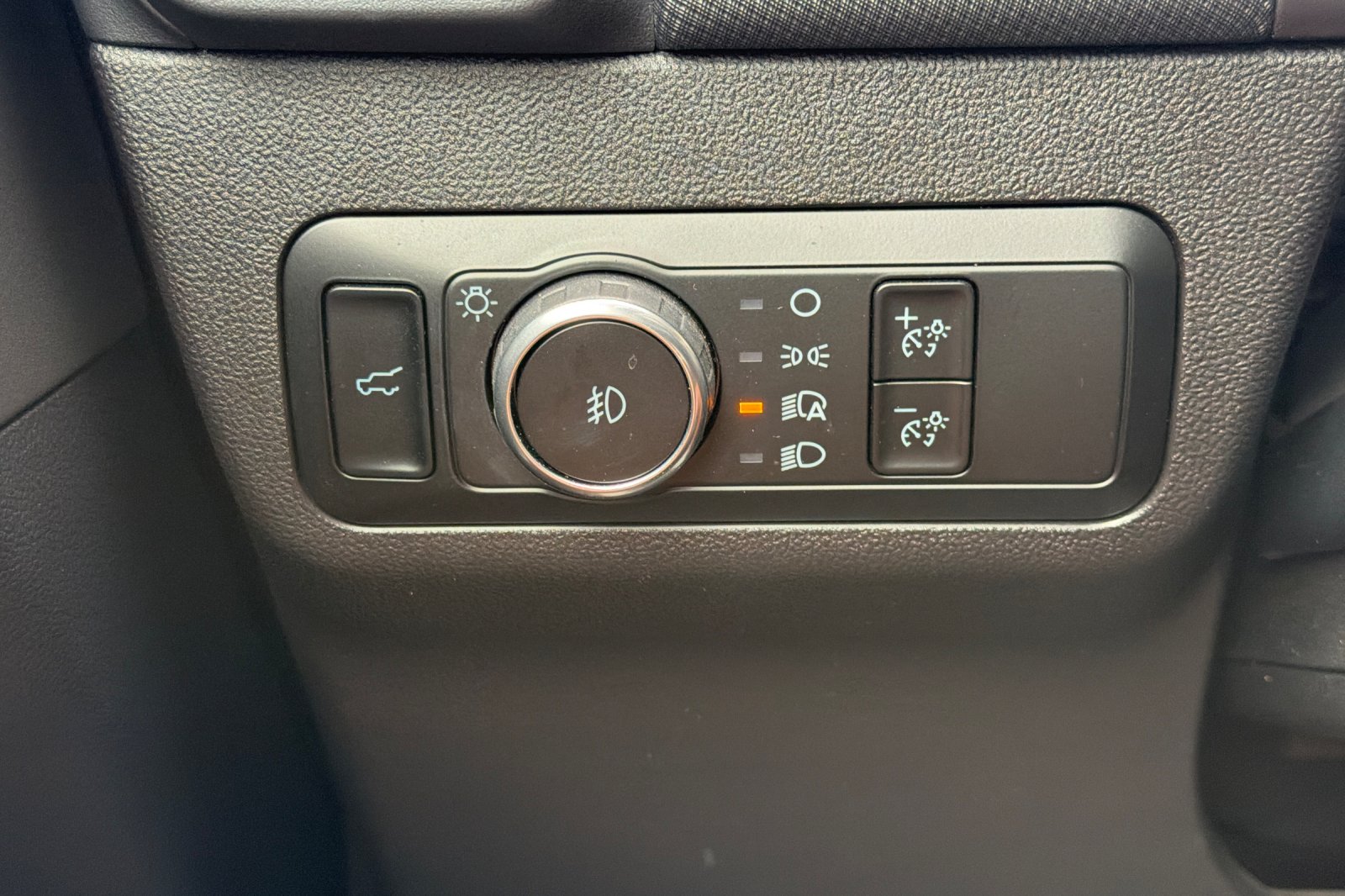 Certified Used 2024 Cactus Green / Gray Ford Outer Banks image 23