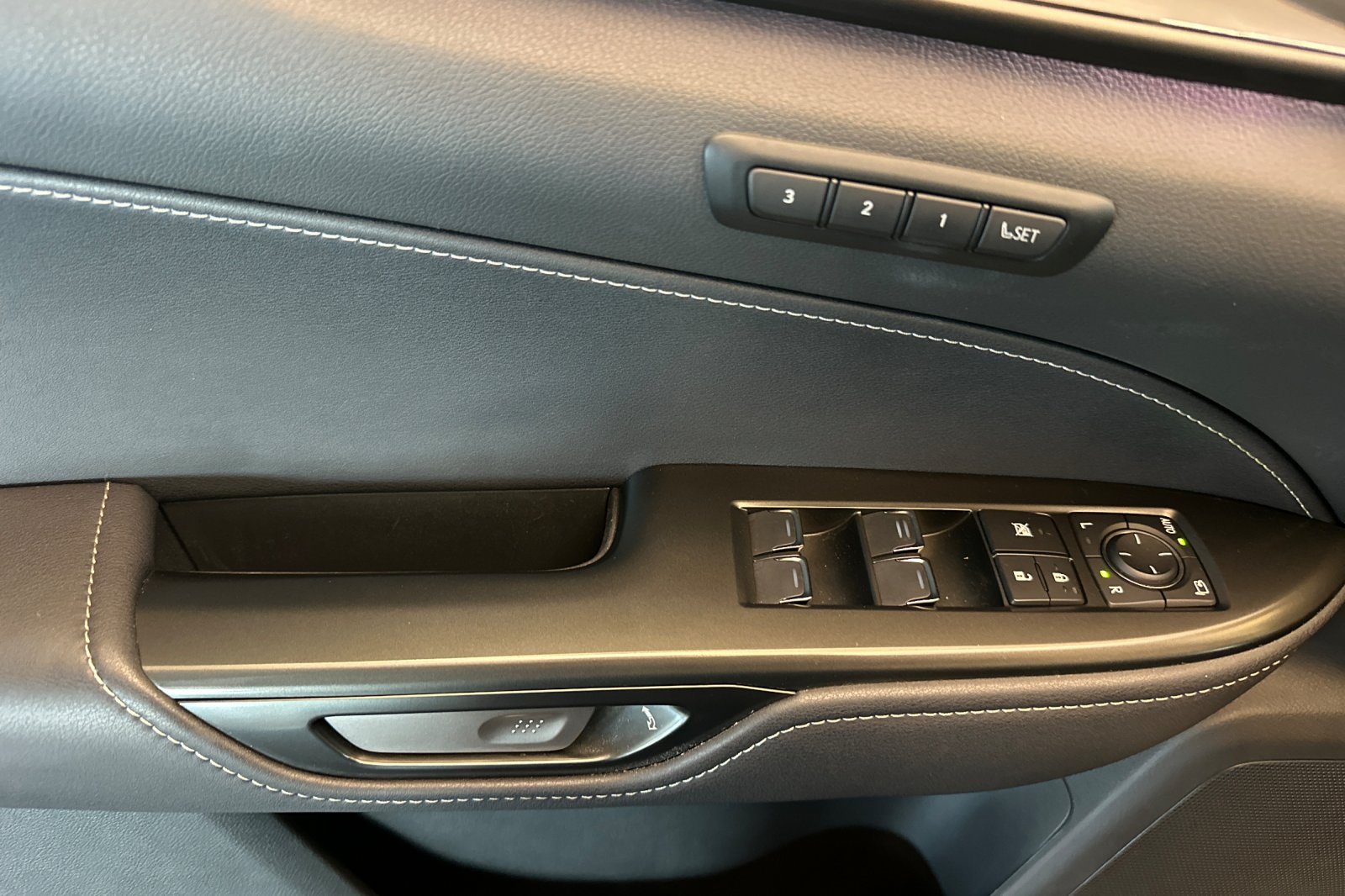 Certified Used 2025 Silver Lexus 350h Premium image 11