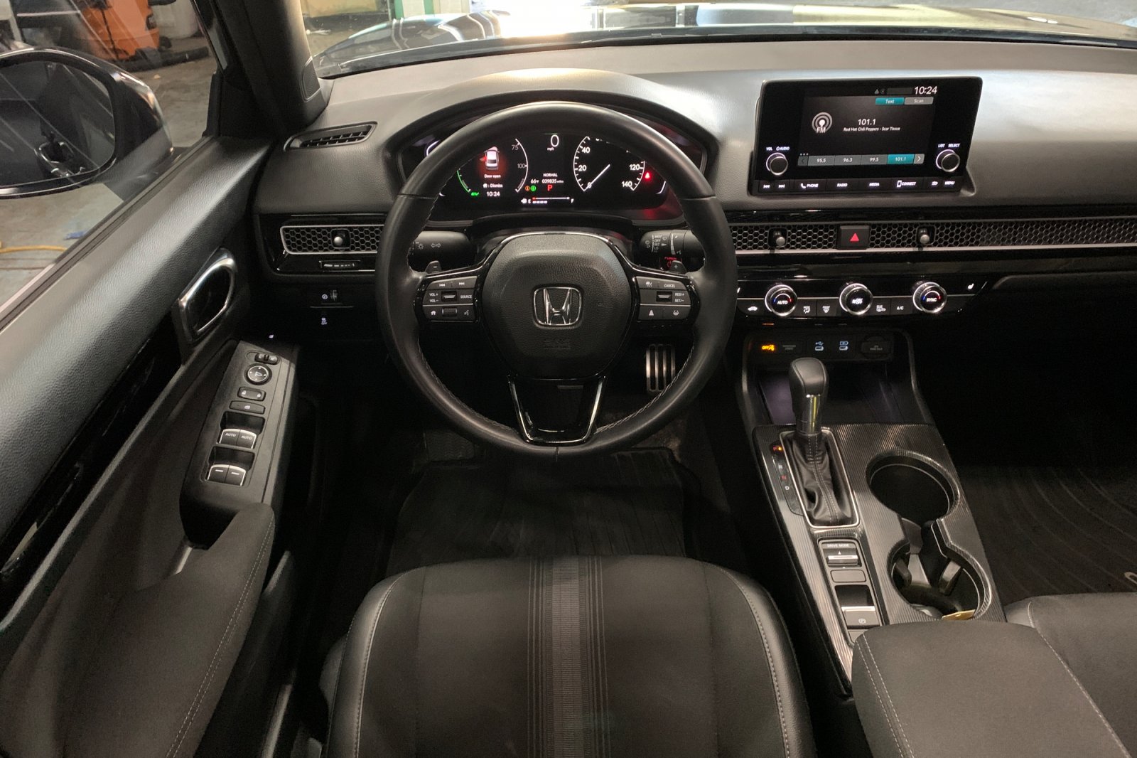 Certified Used 2025 Meteorite Gray Metallic Honda 4D HYBRID SPORT image 16