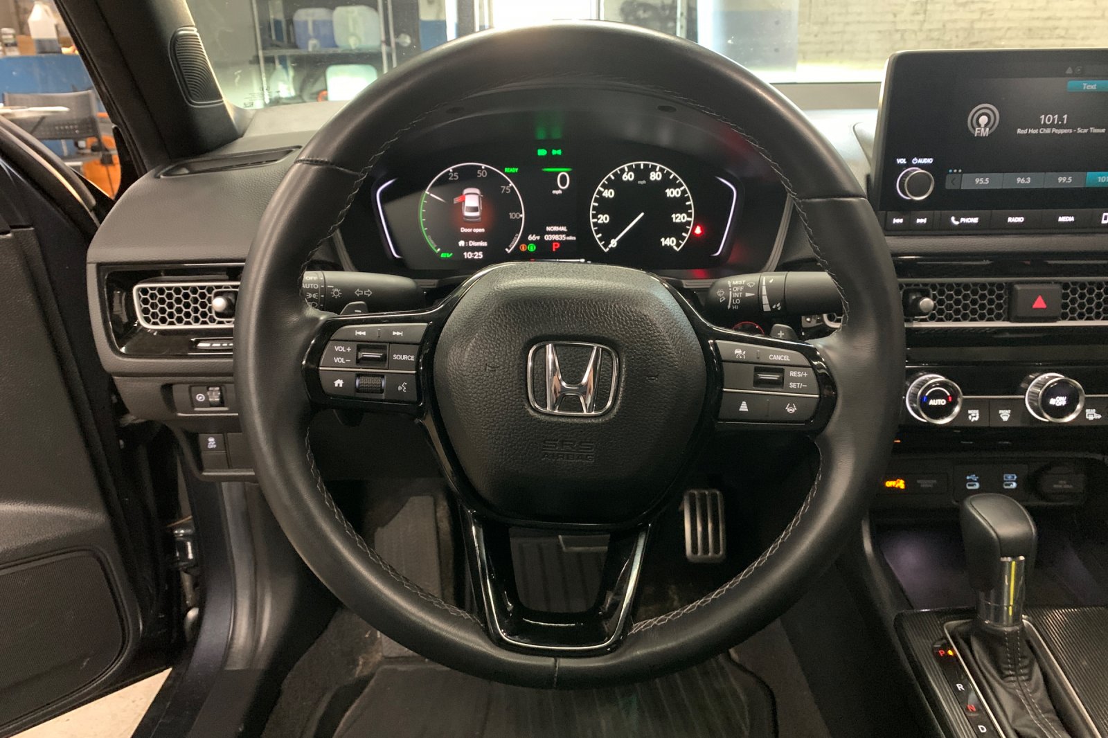 Certified Used 2025 Meteorite Gray Metallic Honda 4D HYBRID SPORT image 25