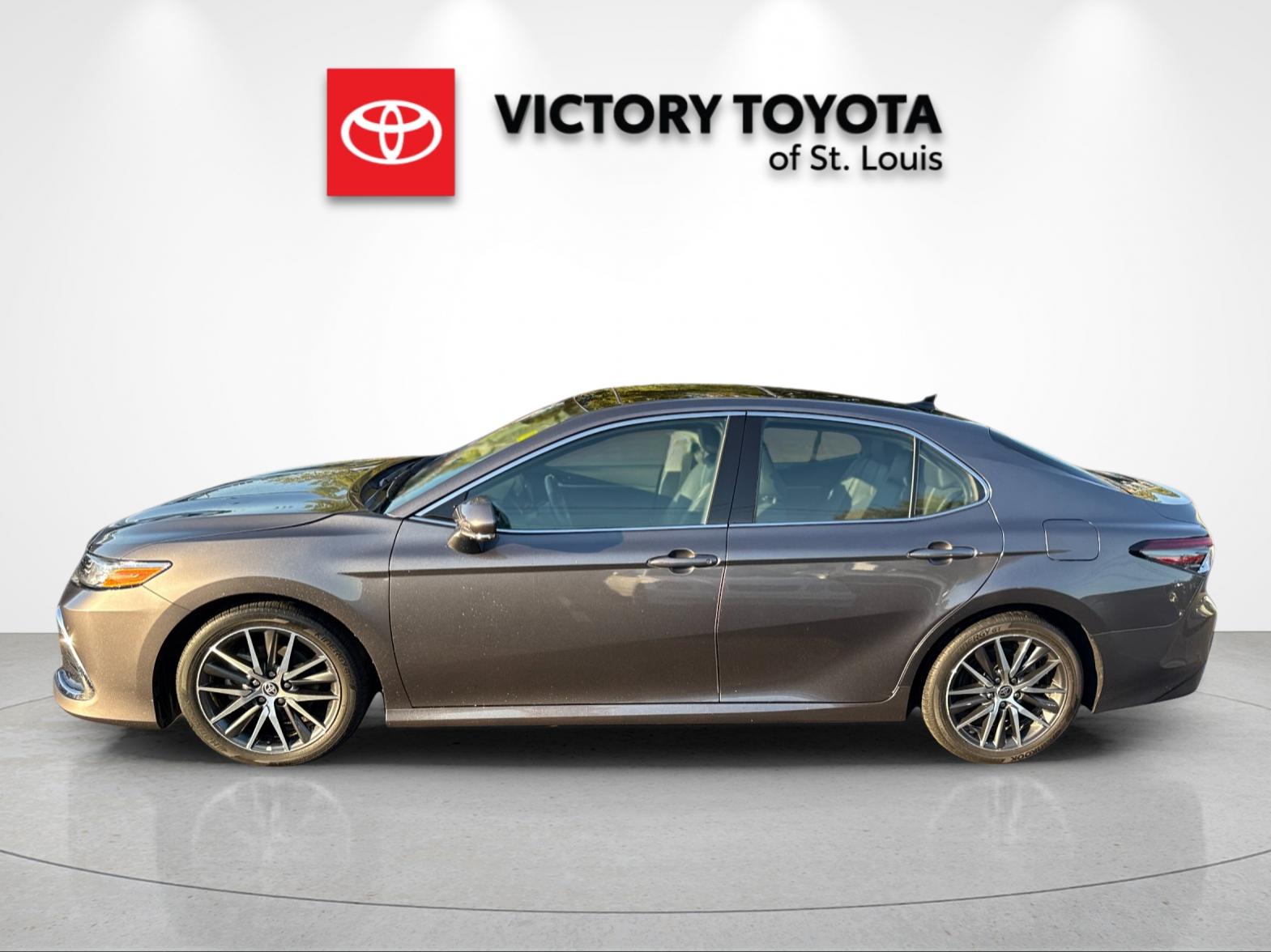 Used 2024 Gray Toyota XLE image 6