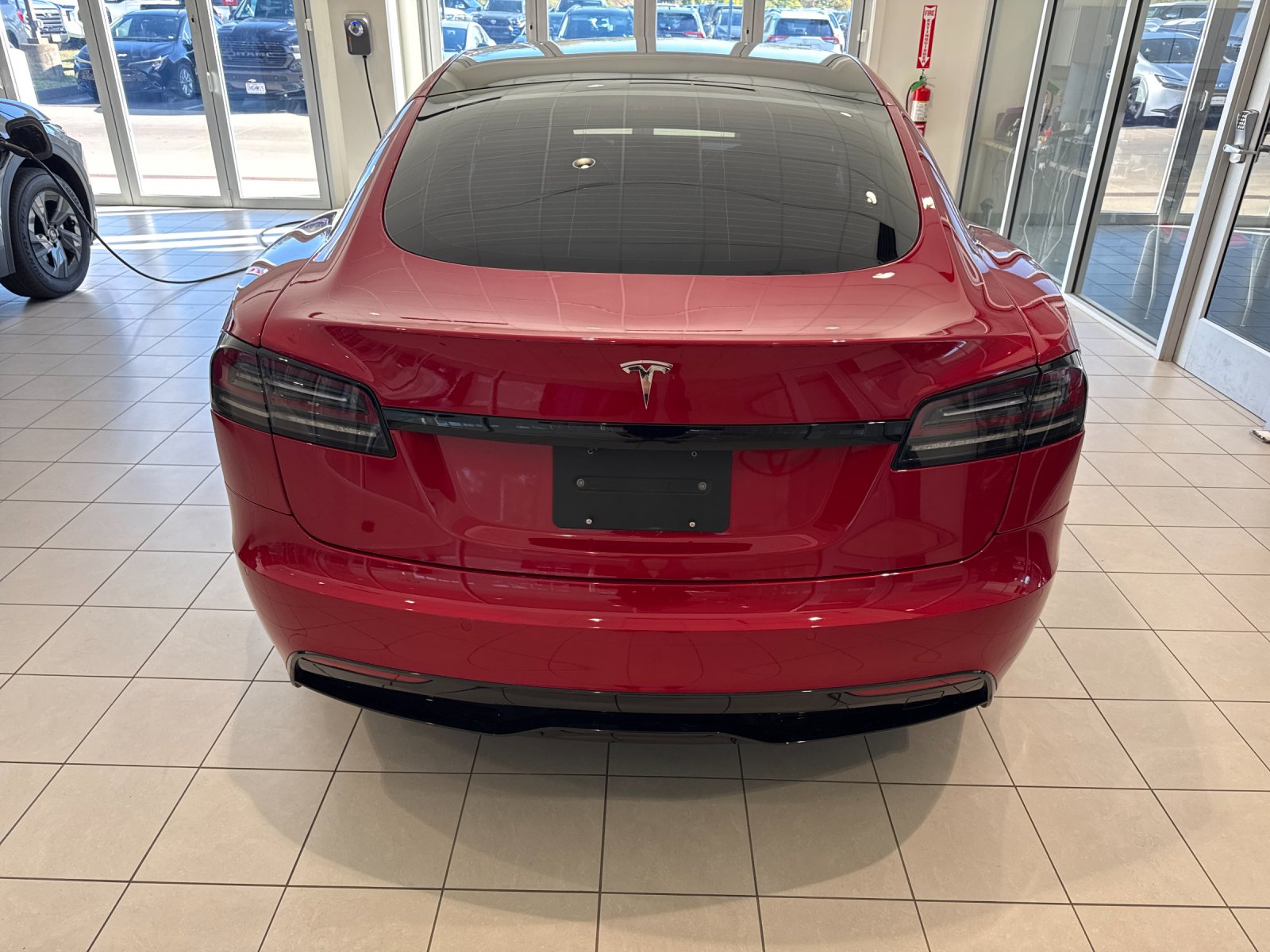 Used 2023  Tesla Standard Range image 2
