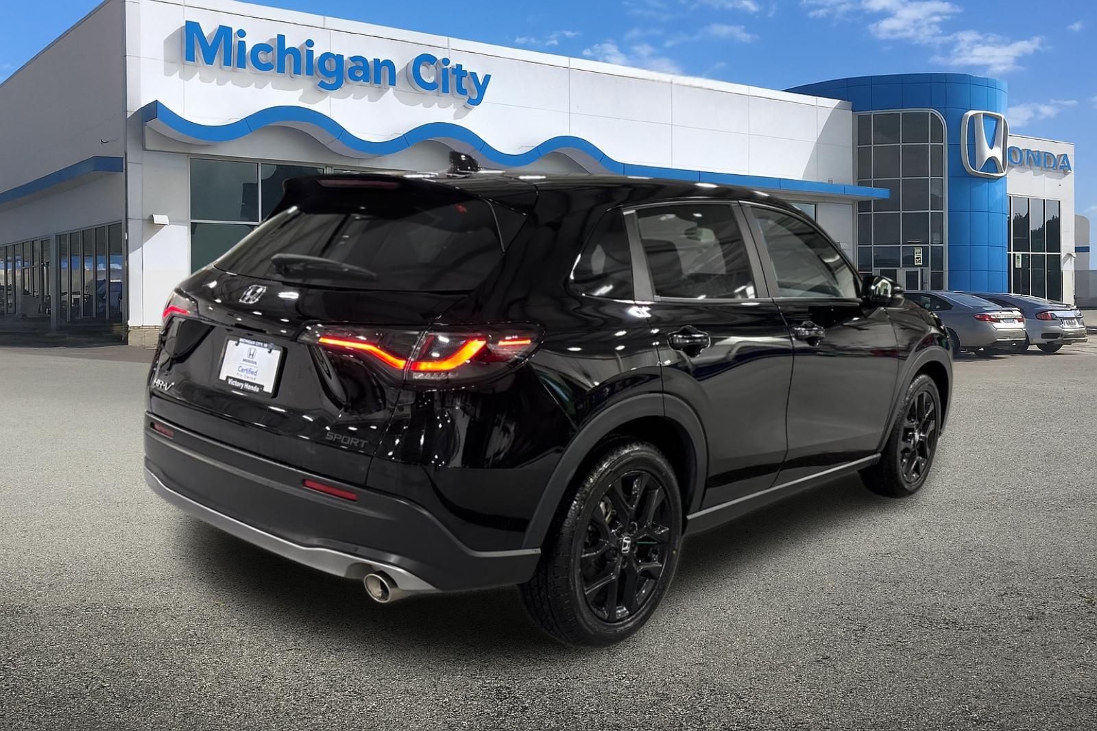 Certified Used 2024 Crystal Black Pearl Honda Sport image 5