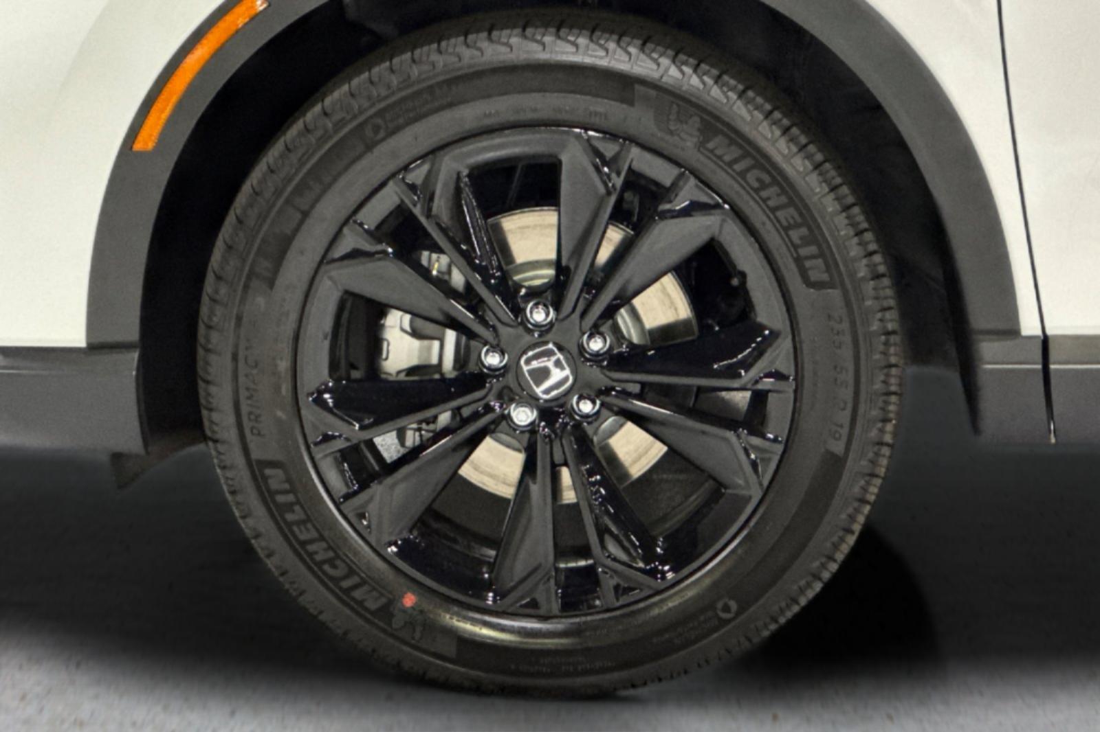 New 2027 Platinum White Pearl Honda Sport Touring Hybrid AWD image 33
