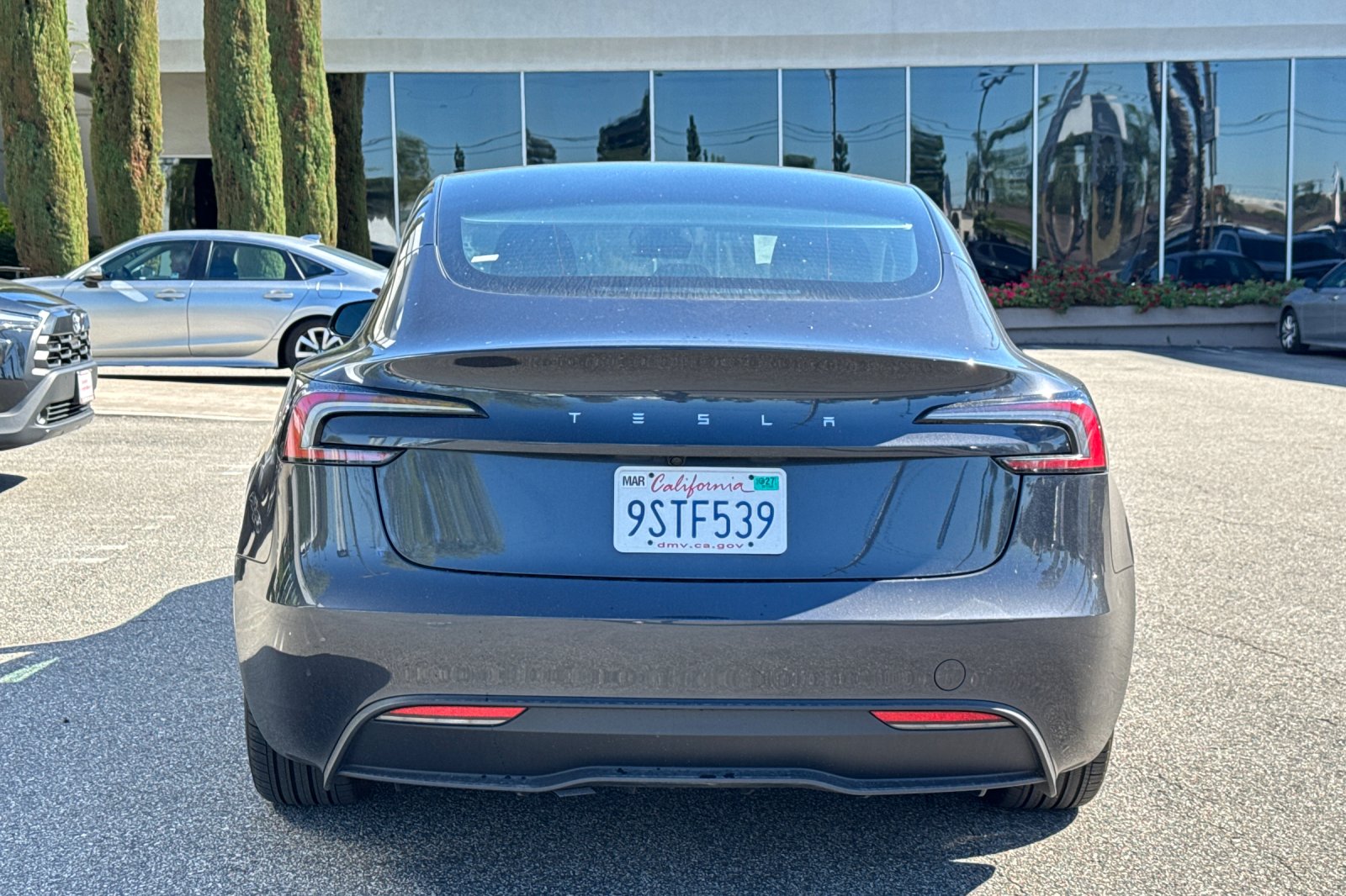 Used 2025 Stealth Gray Tesla Long Range image 6