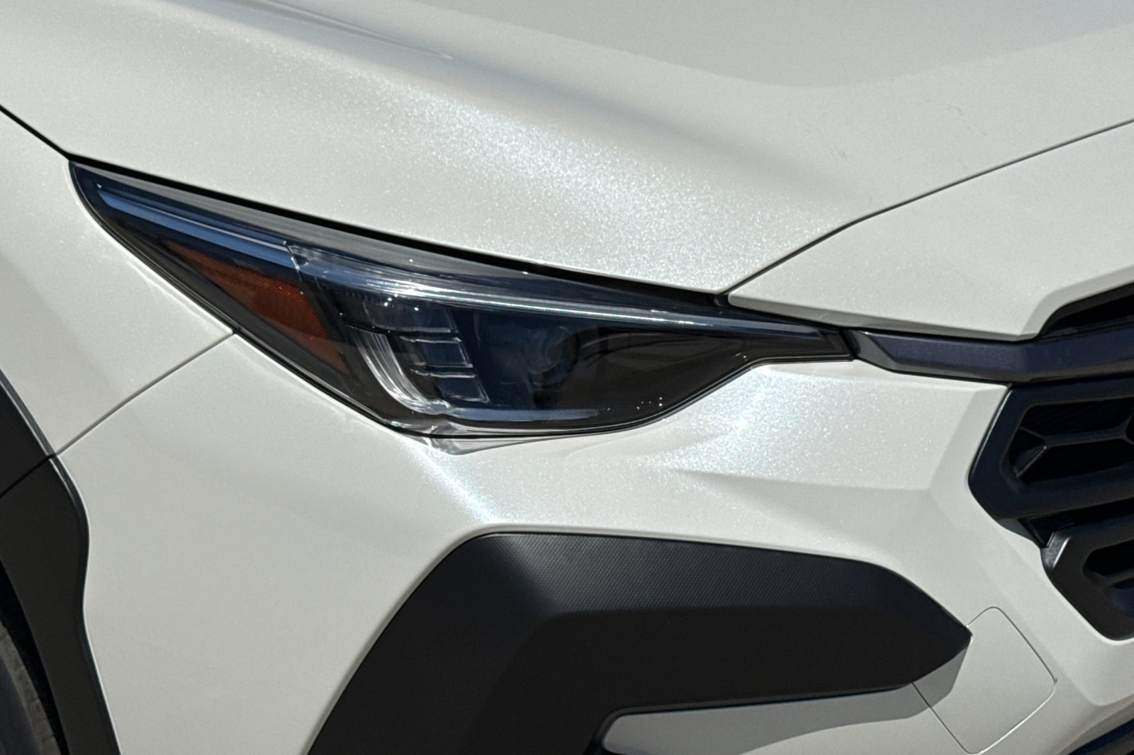 New 2026 CRYSTAL WHITE PEARL Subaru Limited Hybrid image 29