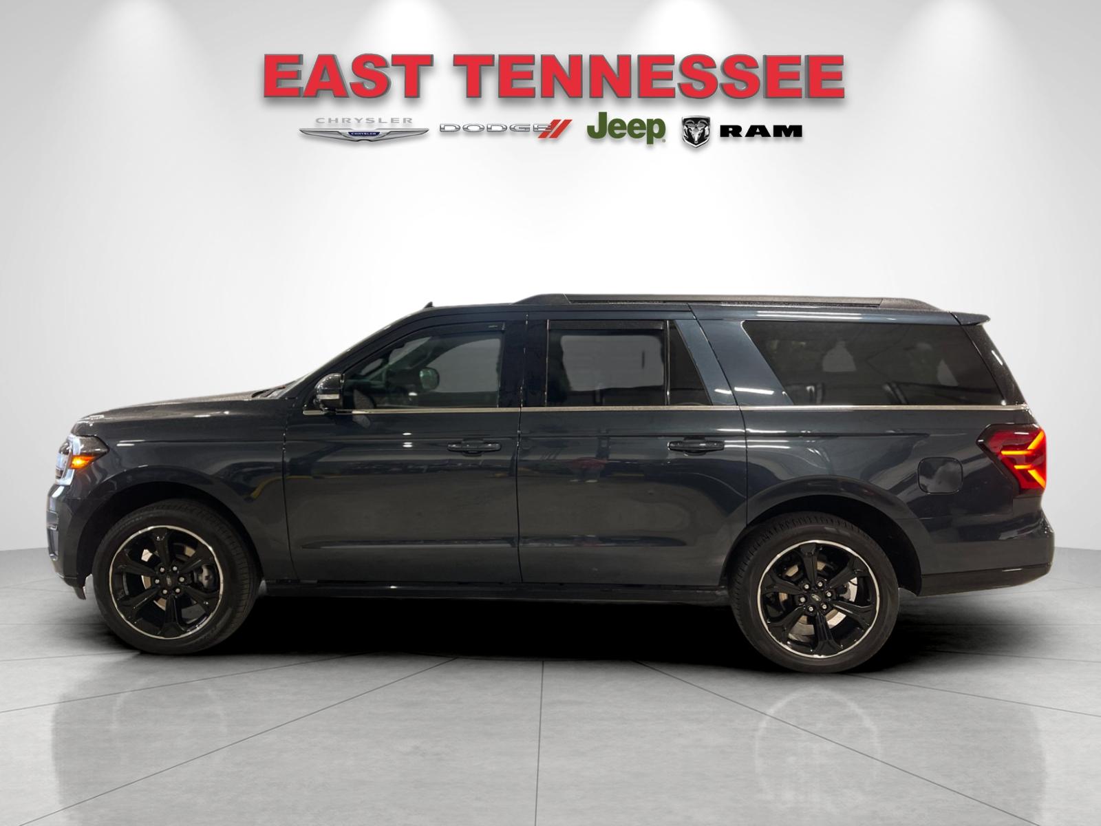 Used 2024 Blue Ford Limited image 6