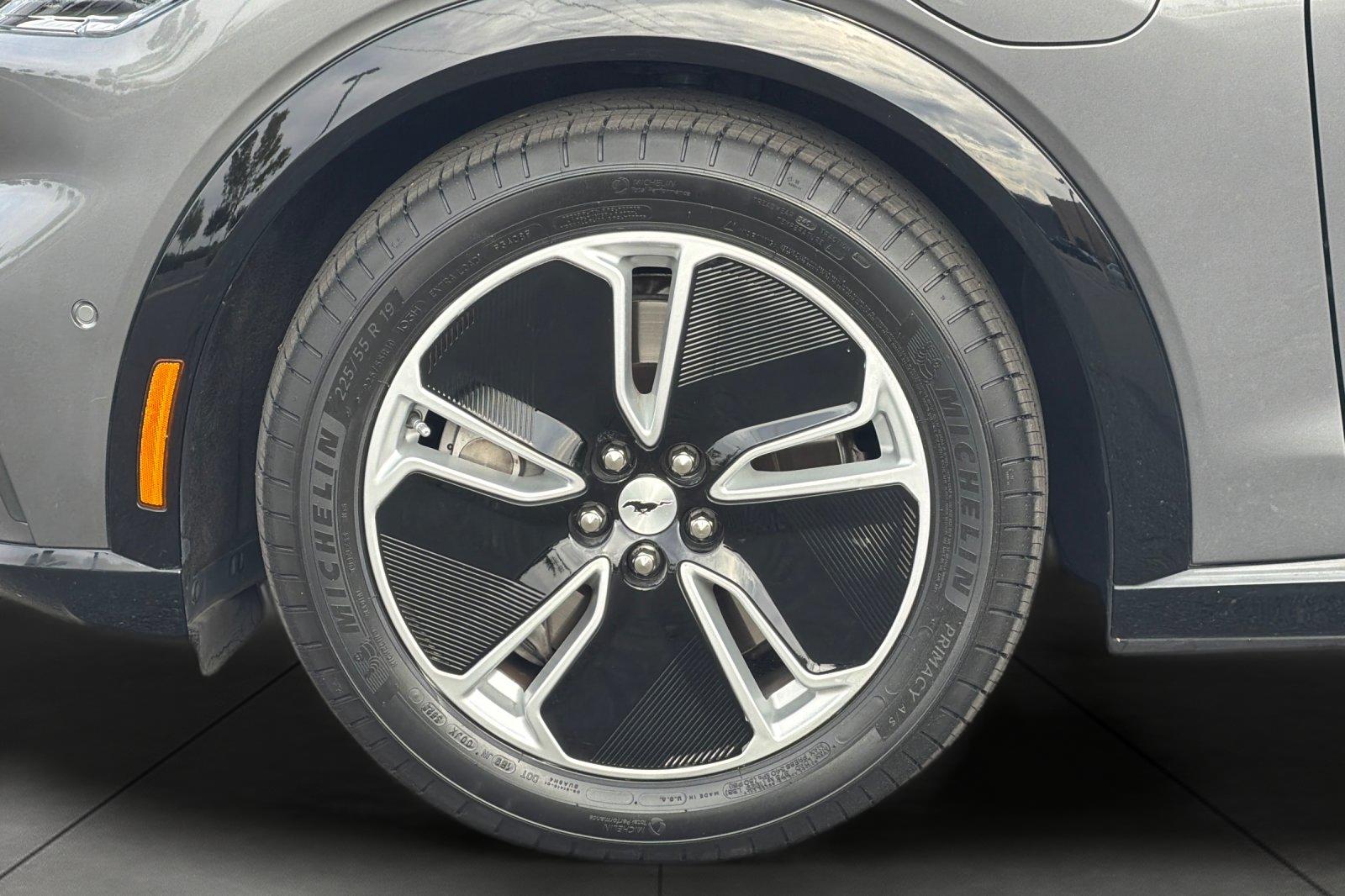 Certified Used 2023 Carbonized Gray Metallic Ford Premium image 11