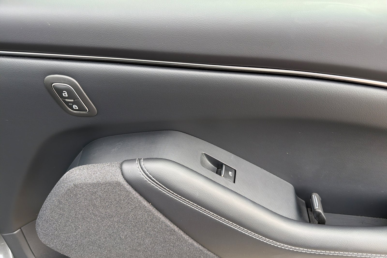 Certified Used 2023 Carbonized Gray Metallic Ford Premium image 18