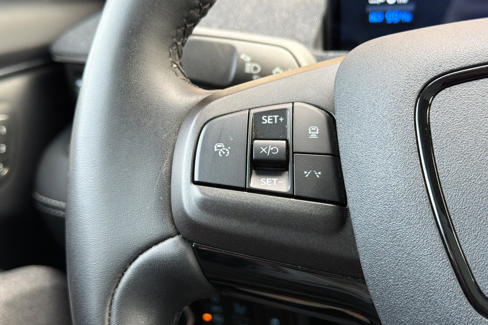 Certified Used 2023 Carbonized Gray Metallic Ford Premium image 32