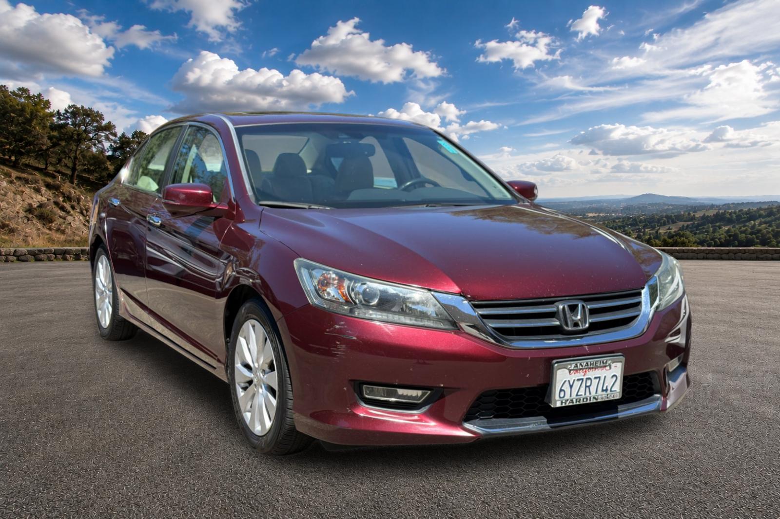 Used 2013 Basque Red Pearl II Honda EX-L image 2