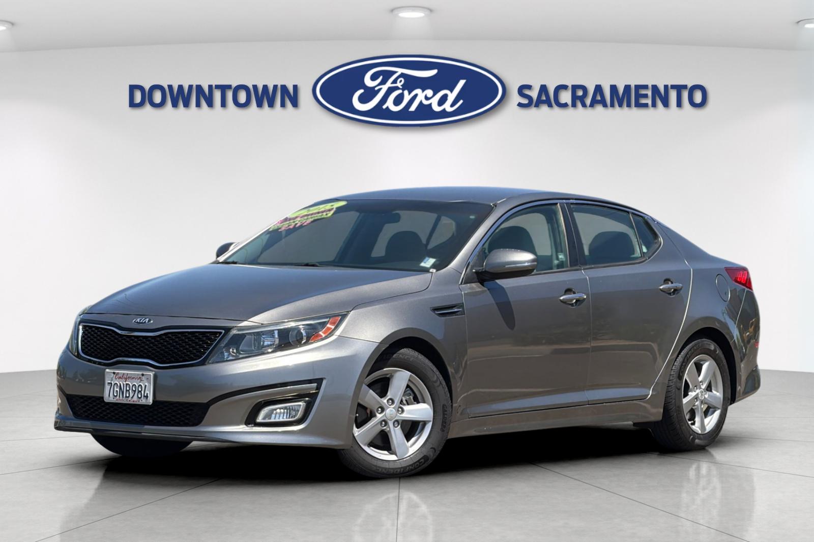 Used 2015 Titanium Silver Kia LX image 2
