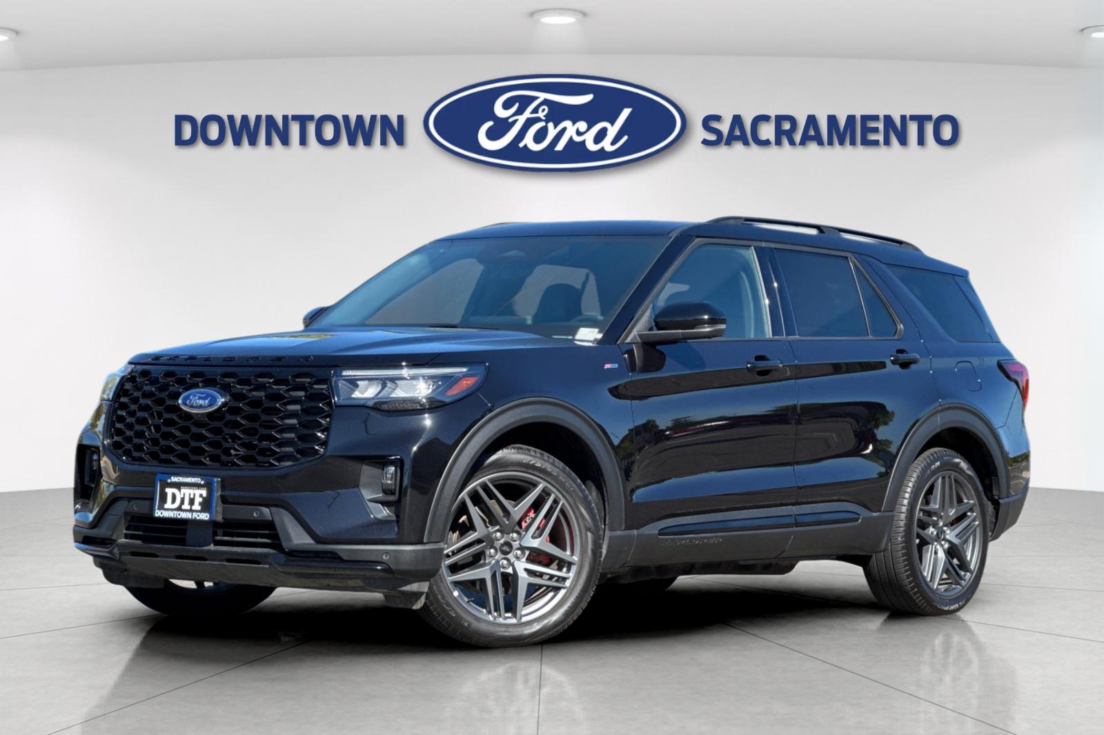 Certified Used 2025 Black Metallic Ford ST-Line image 2
