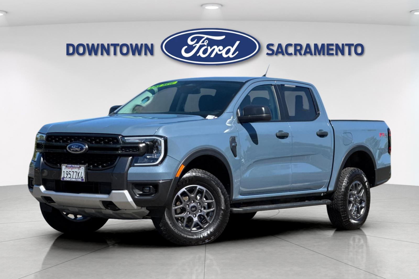 New 2025 Azure Gray Metallic Ford XLT image 2