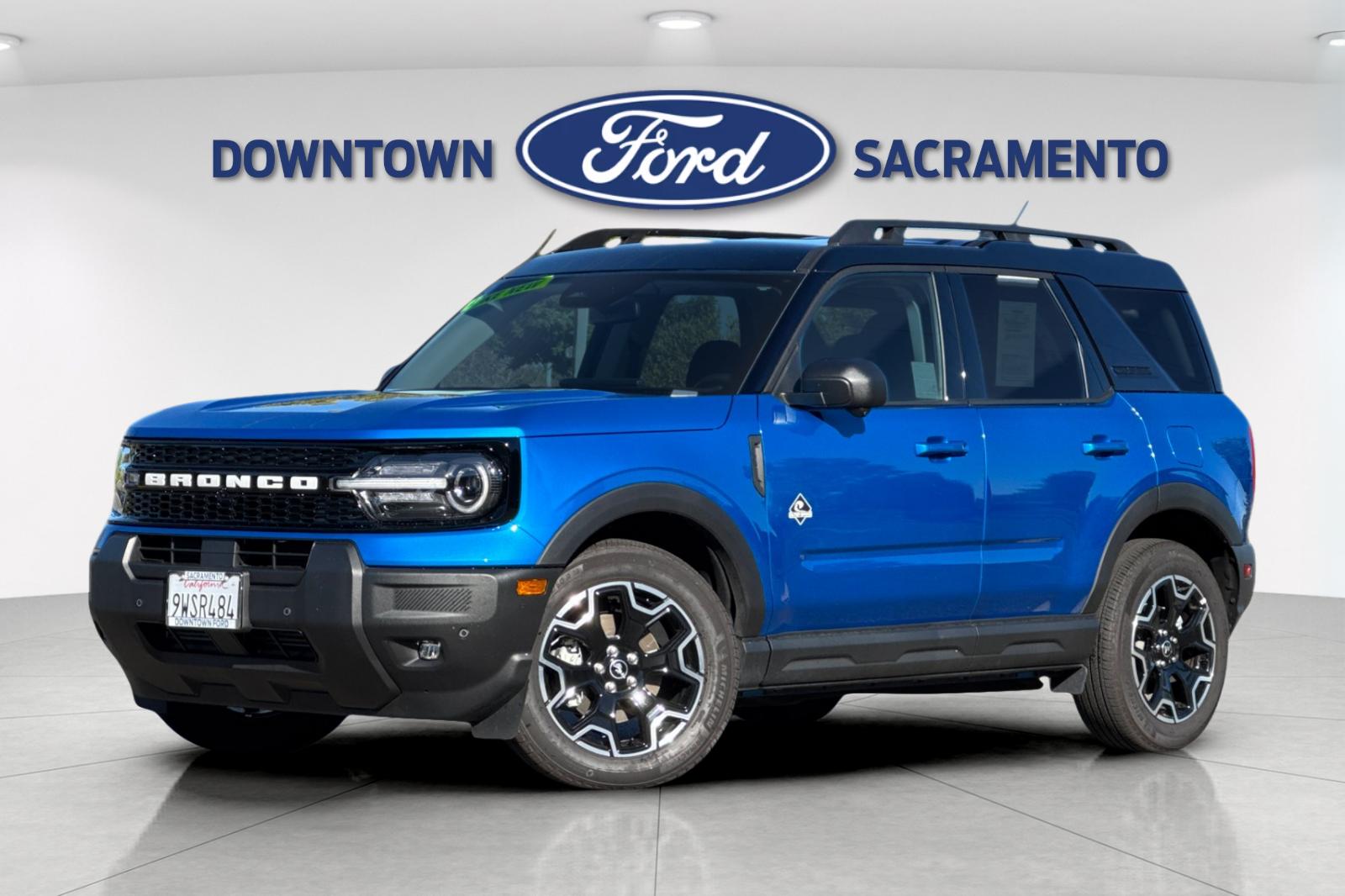 New 2025 Blue Metallic Ford Outer Banks® image 2