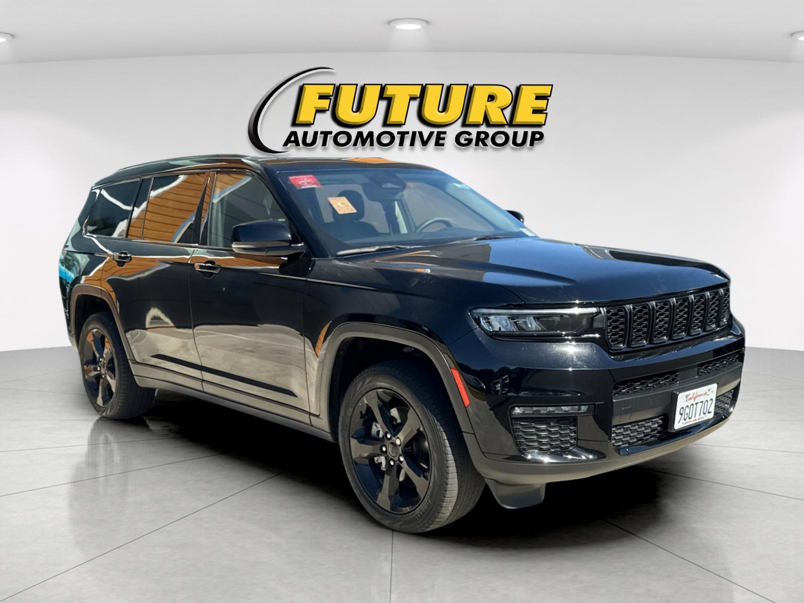 Used 2023 Black Jeep Limited image 2