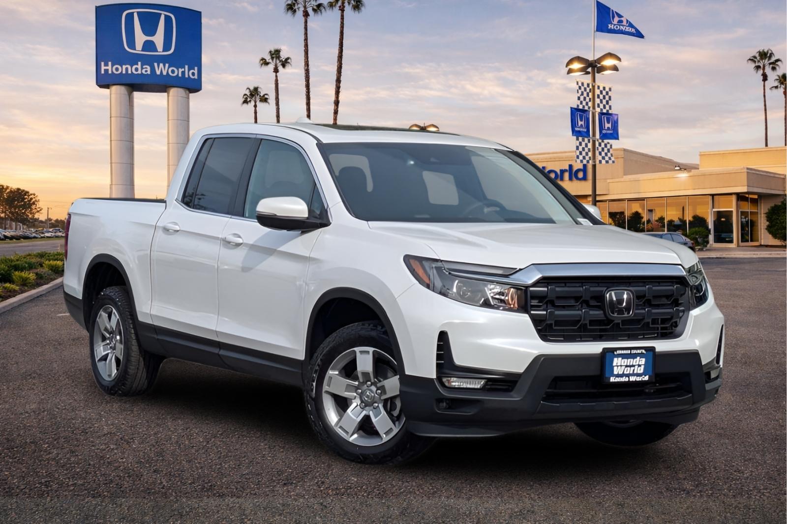 New 2025 Platinum White Pearl Honda RTL image 2