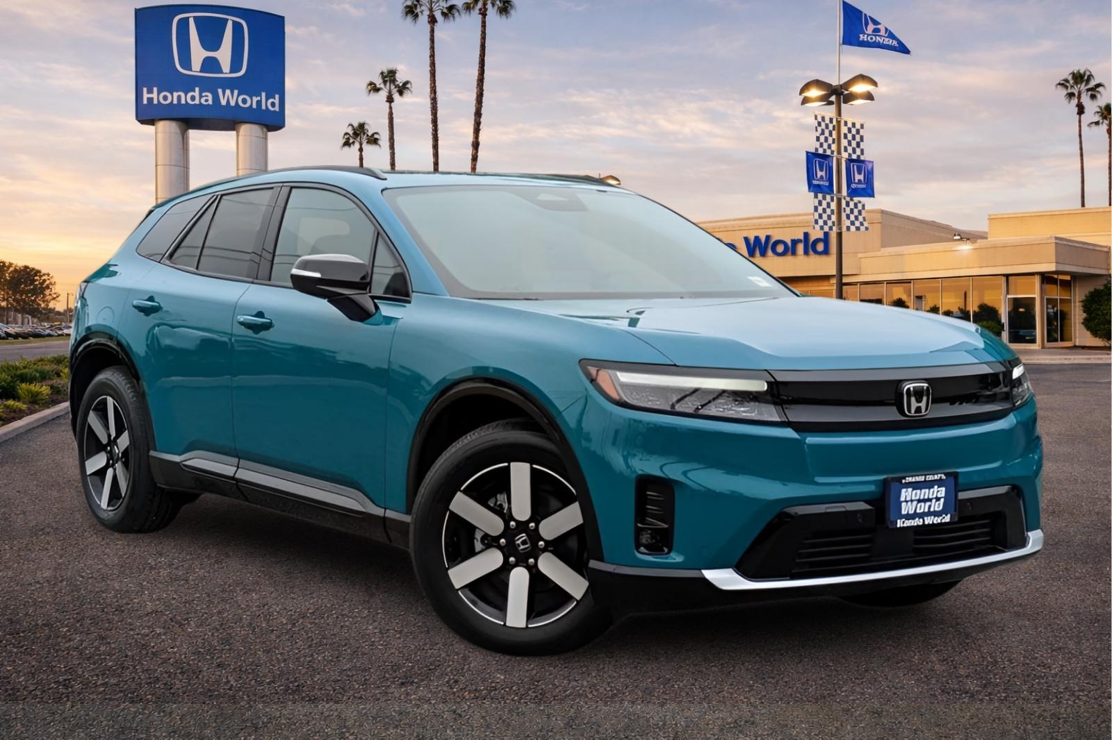 New 2026 North Shore Pearl Honda Touring image 2