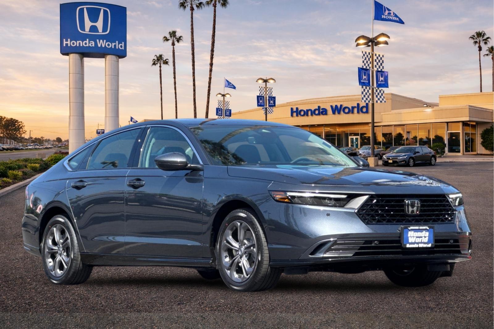 New 2026 Meteorite Gray Metallic Honda EX-L image 2